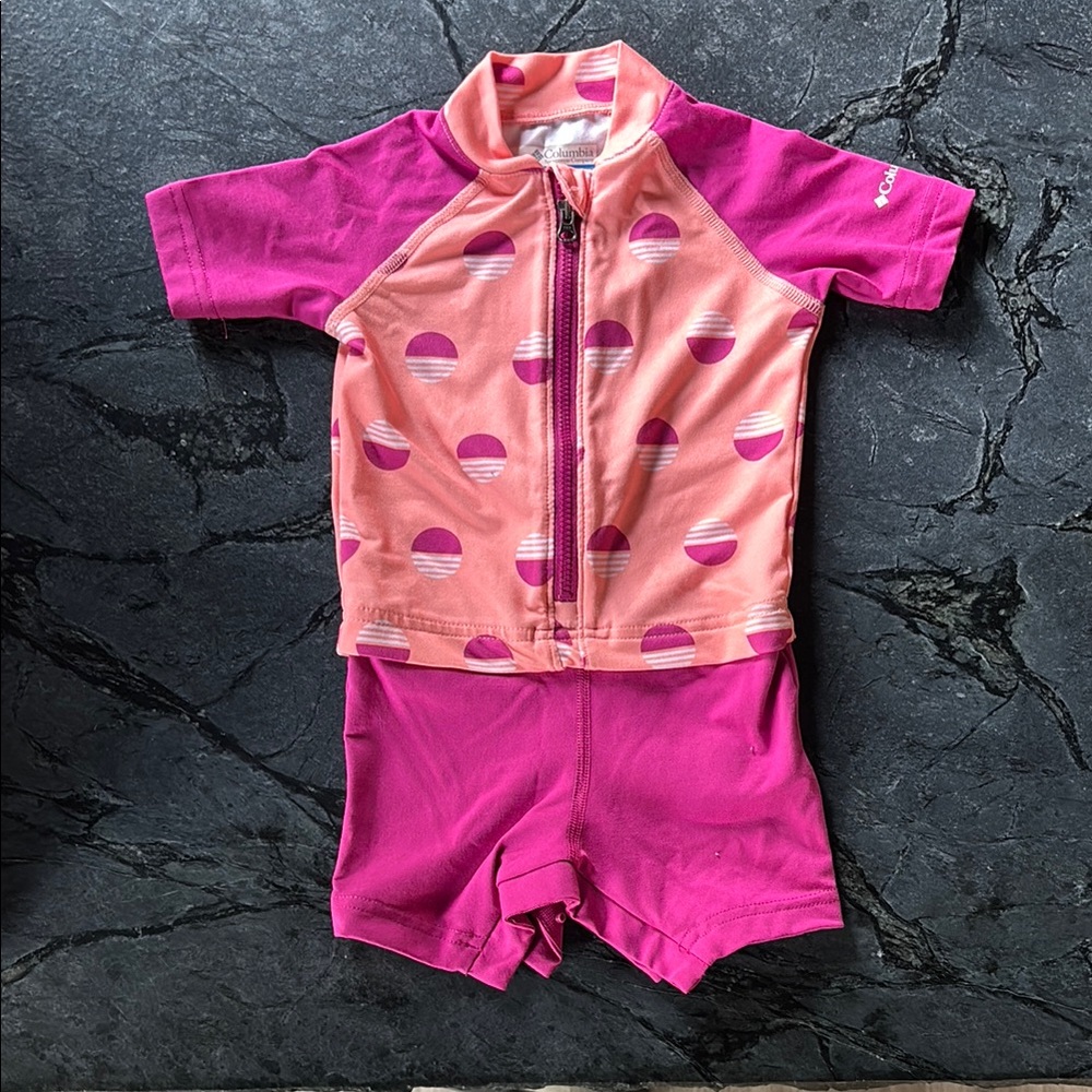 Columbia Pink Rashguard with Fun Decorative Two Tone Pattern